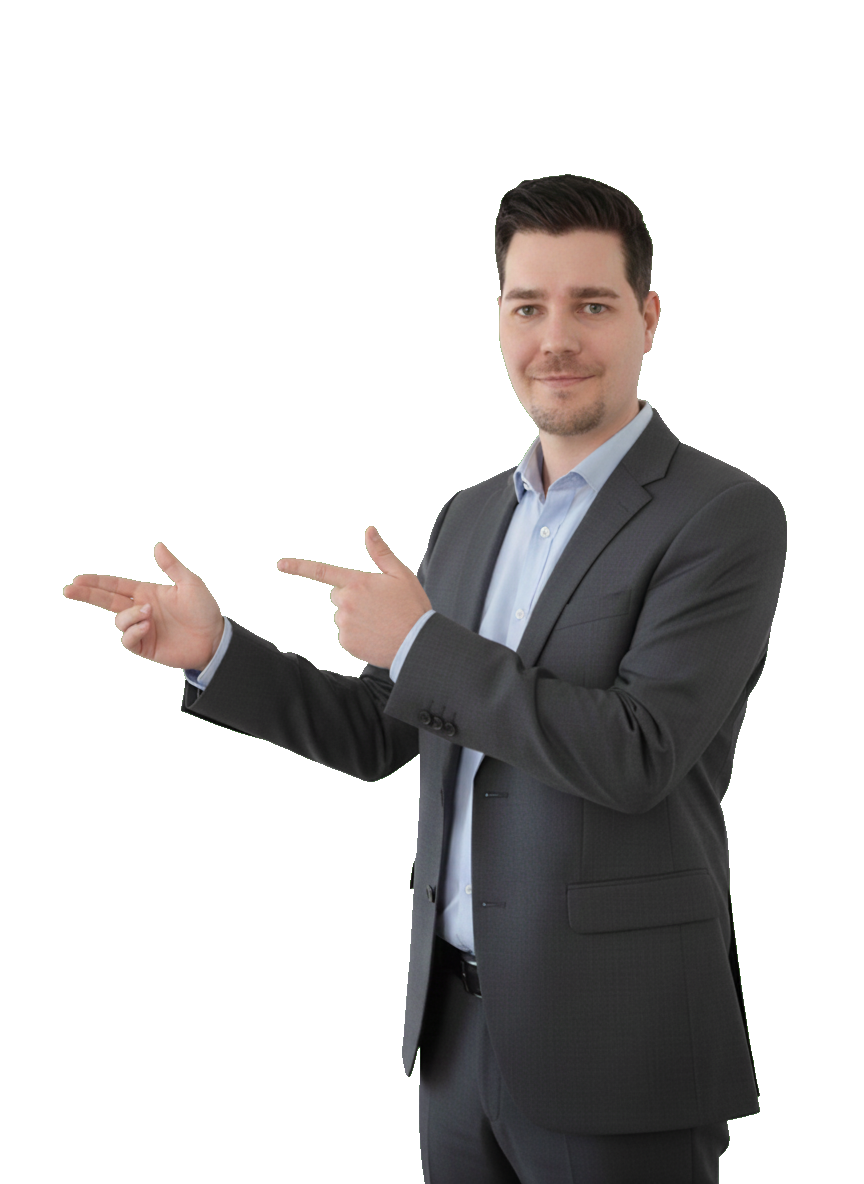 Armin Fradler zeigt auf die KI-QuickCheck Vorteile